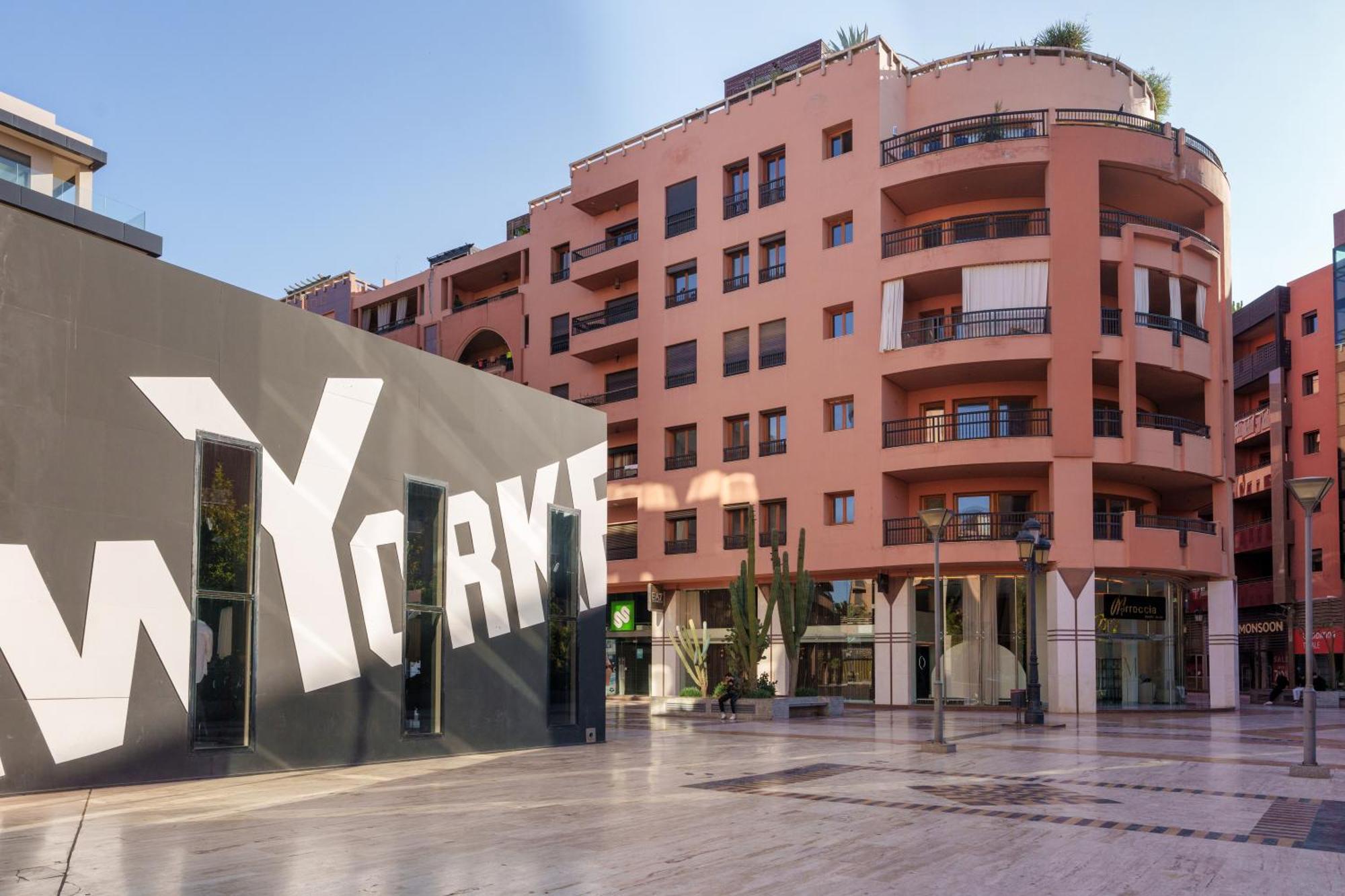 Appartement Chic Gueliz Plaza Avec Vue Marrakesh Ngoại thất bức ảnh