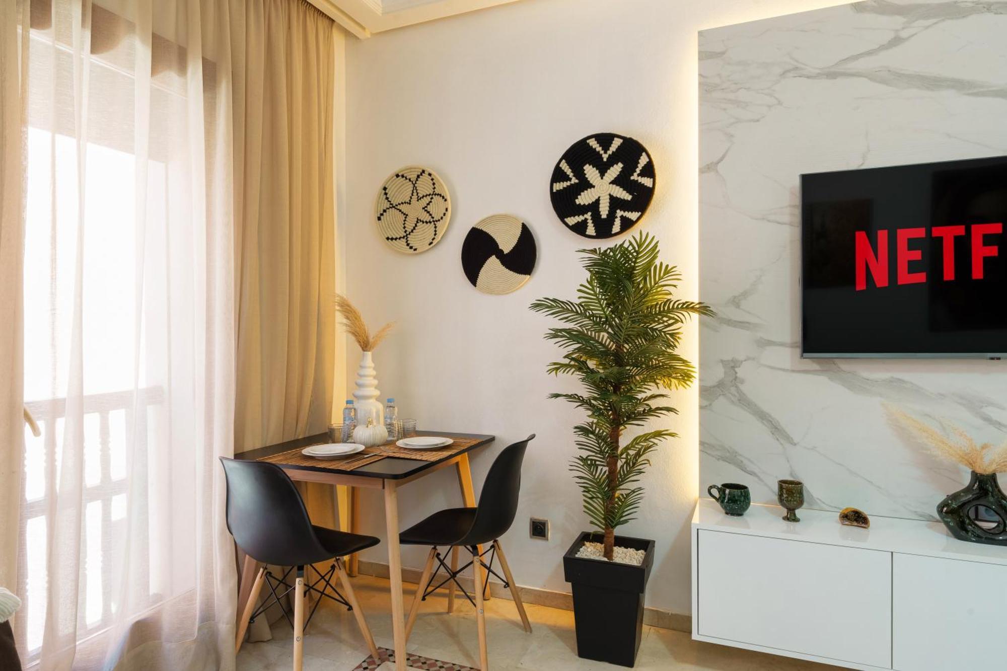 Appartement Chic Gueliz Plaza Avec Vue Marrakesh Ngoại thất bức ảnh