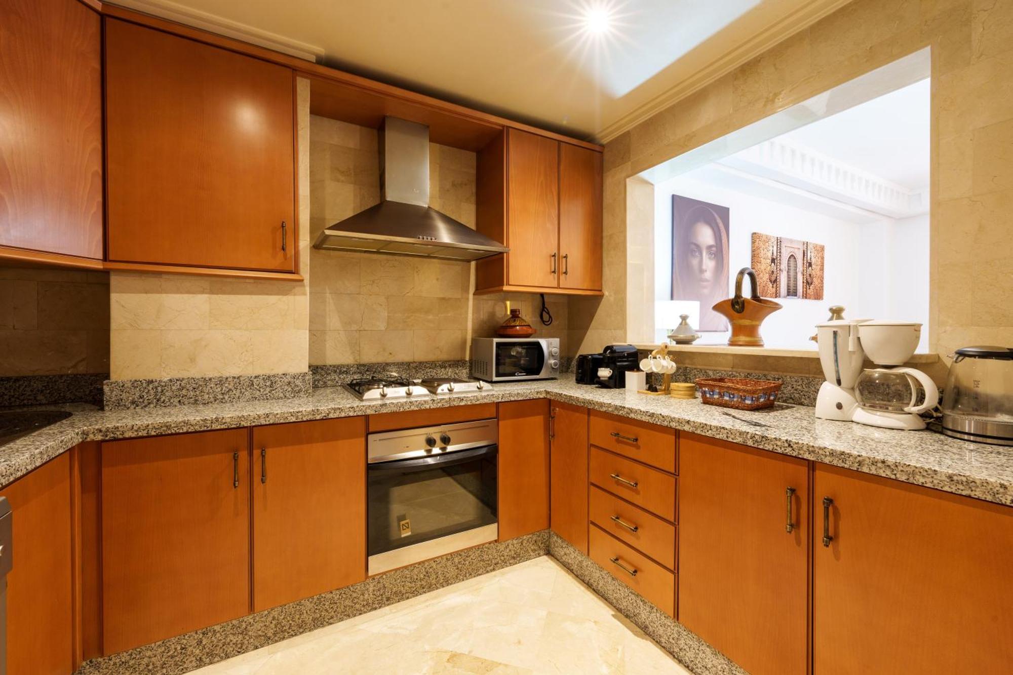 Appartement Chic Gueliz Plaza Avec Vue Marrakesh Ngoại thất bức ảnh