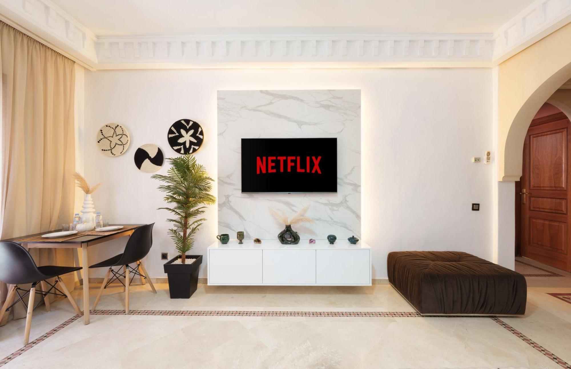 Appartement Chic Gueliz Plaza Avec Vue Marrakesh Ngoại thất bức ảnh